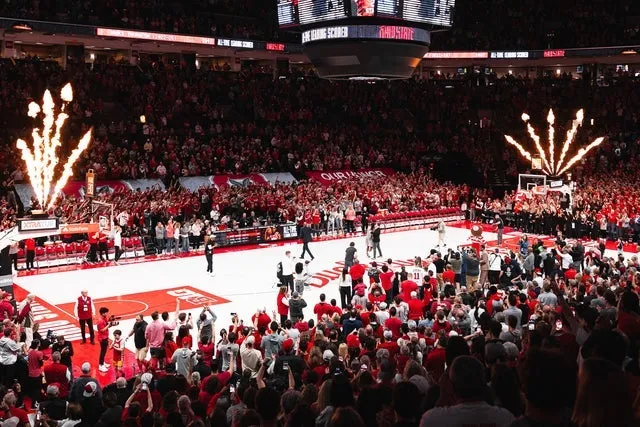 Notre Dame Fighting Irish Mens Basketball vs. Ohio State Buckeyes Mens Basketball